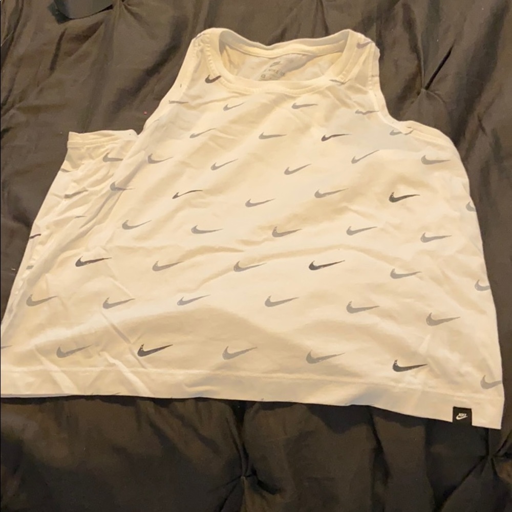 Nike tank